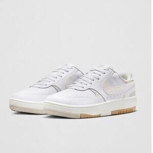 NEW Nike Gamma Force Women’s Sneakers Light Bone Size 10 DX9176-103